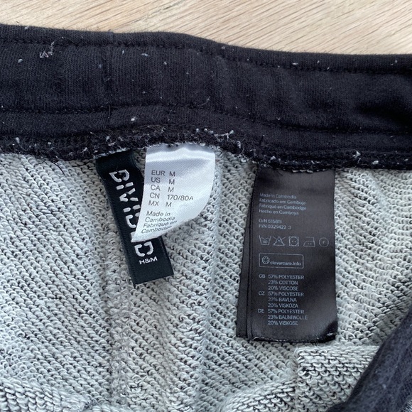 H&M Divided Sweat Pants Joggers - Medium - Picture 4 of 5